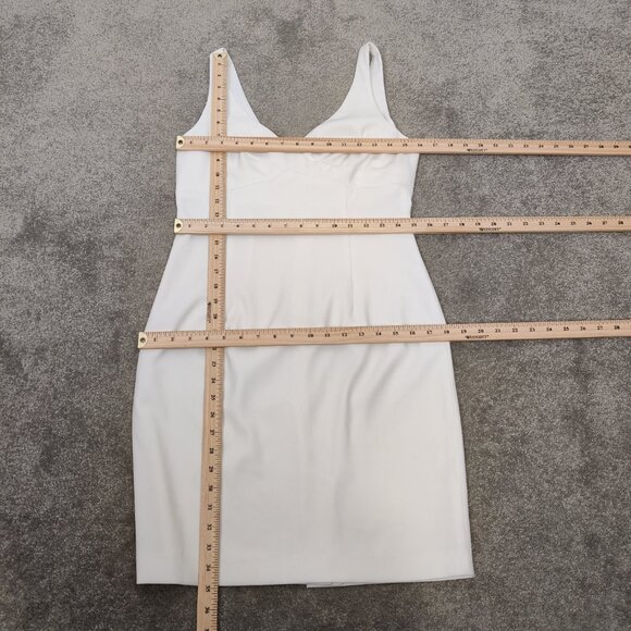 Hugo Buscati Women's White Mini Dress V-neck Size 8 Bodycon Business Casual - Picture 5 of 8